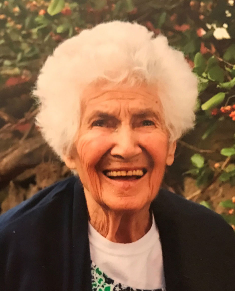 Julia Abrantes Correia, 94, 