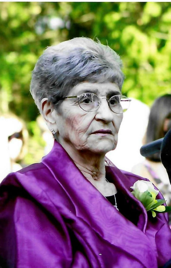 Aida (Vieira) Silva, 92 