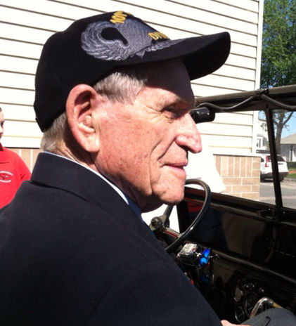 Ralph W. Steeves, 94, 