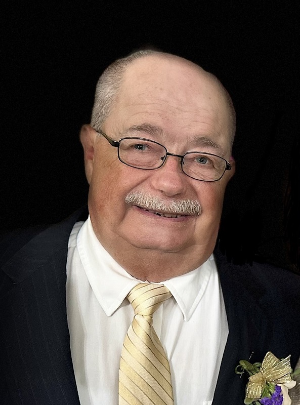 Robert M. Minichiello Sr., 75, 